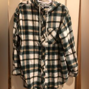 Maurices green and ivory plaid flannel hoodie